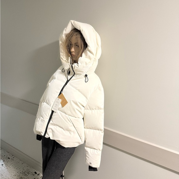 White Winter Puffer Jacket - Picture 2 of 4